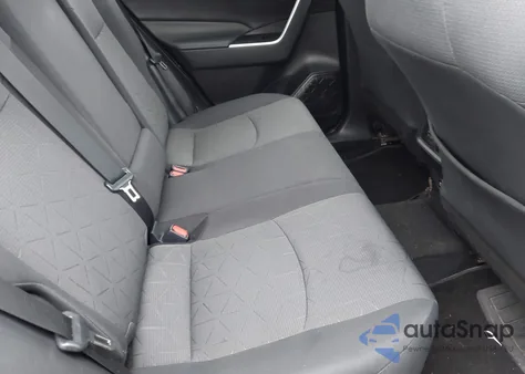 2021 Toyota Rav4 Xle z USA, uszkodzony, nr VIN 2T3P1RFV1MW207579